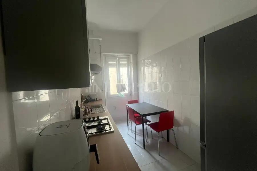 Stanza in affitto di 90 mq a €700 (rif. 30/2026)