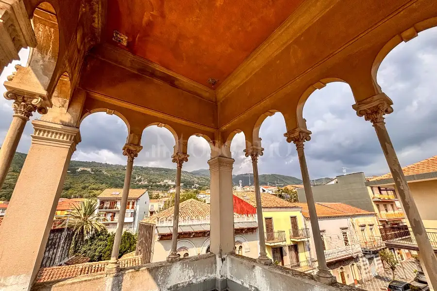 Casa Indipendente in vendita di 313 mq a €295.000 (rif. 134/2026)