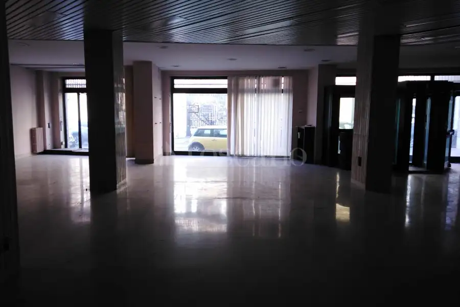 Negozio in affitto di 500 mq a €4.000 (rif. 27/2025)