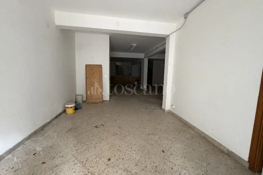Box in vendita di 105 mq a €99.000 (rif. 29/2026)