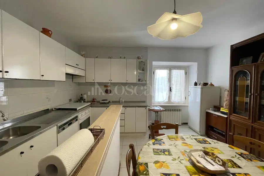 Villa Bifamiliare in vendita di 200 mq a €180.000 (rif. 45/2025)
