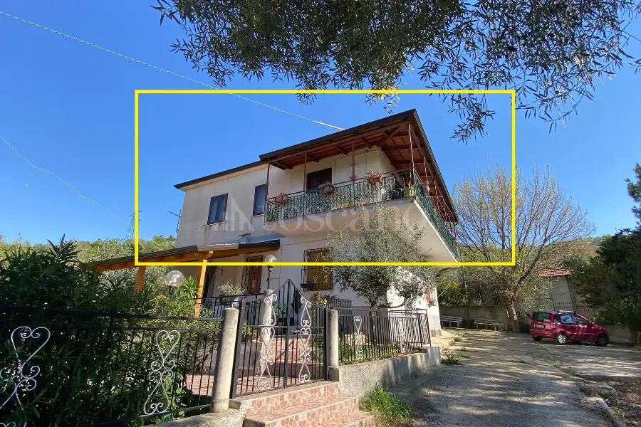Villa Bifamiliare in vendita di 90 mq a €200.000 (rif. 6/2025)
