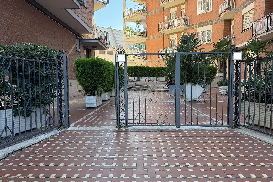 Attico in vendita di 170 mq a €920.000 (rif. 65/2026)