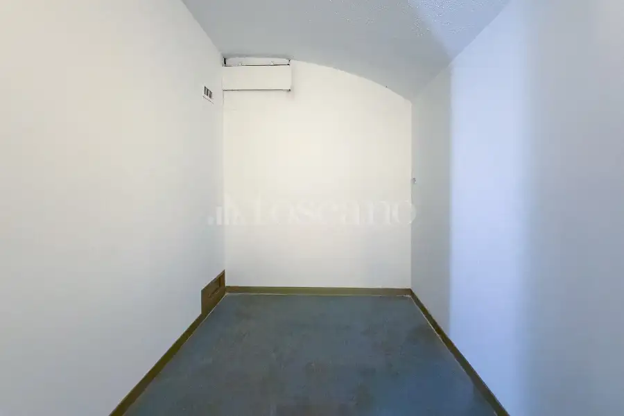 Ufficio in vendita di 250 mq a €1.450.000 (rif. 86/2026)