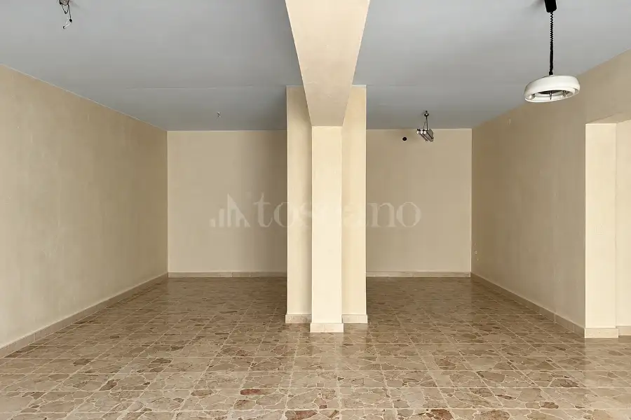 Magazzino in vendita di 155 mq a €98.000 (rif. 142/2026)