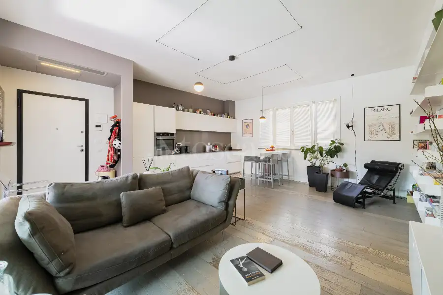 Attico in vendita di 140 mq a €890.000 (rif. 11/2025)