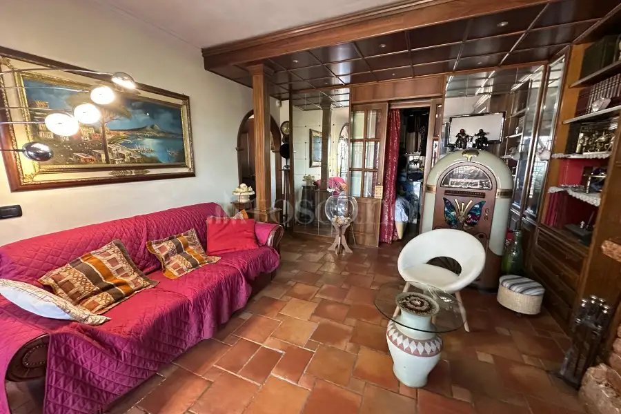 Villa Plurifamiliare in vendita di 150 mq a €370.000 (rif. 23/2025)