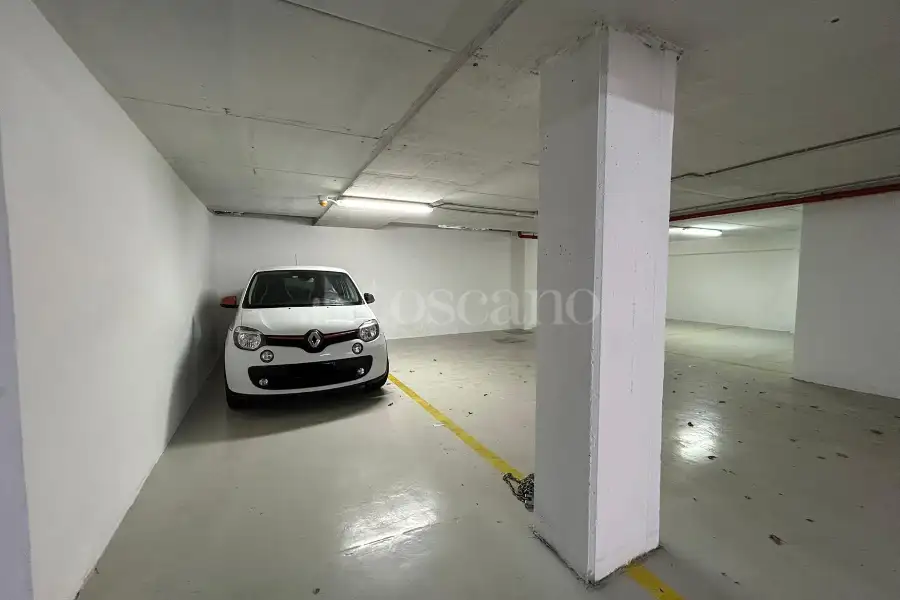Posto Auto in vendita di 100 mq a €199.000 (rif. 36/2025)