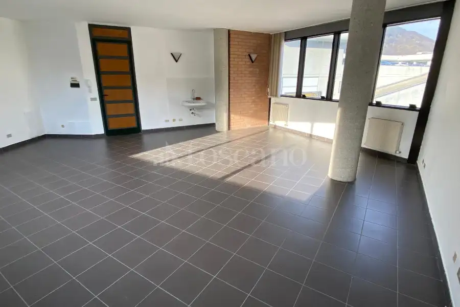 Ufficio in affitto di 60 mq a €700 (rif. 37/2026)