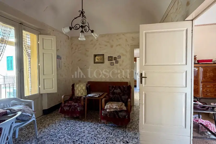 Casa Indipendente in vendita di 388 mq a €548.000 (rif. 173/2026)