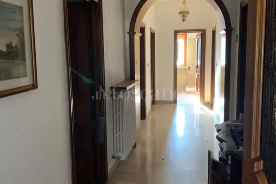 Casa Indipendente in vendita di 280 mq a €175.000 (rif. 35/2024)