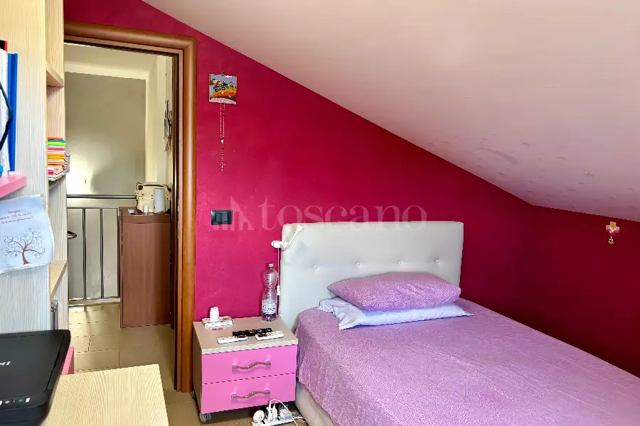 Villa Bifamiliare in vendita di 195 mq a €299.000 (rif. 70/2025)
