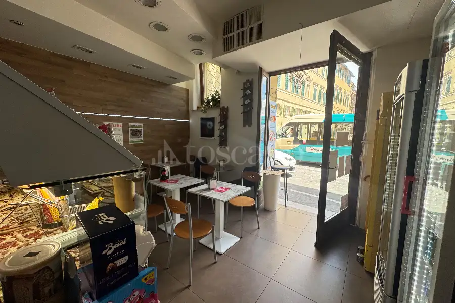 Negozio in vendita di 60 mq a €249.000 (rif. 15/2025)
