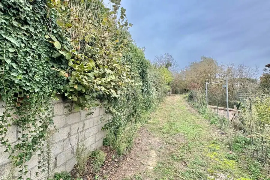 Edificabile Residenziali in vendita di 600 mq a €35.000 (rif. 92/2025)