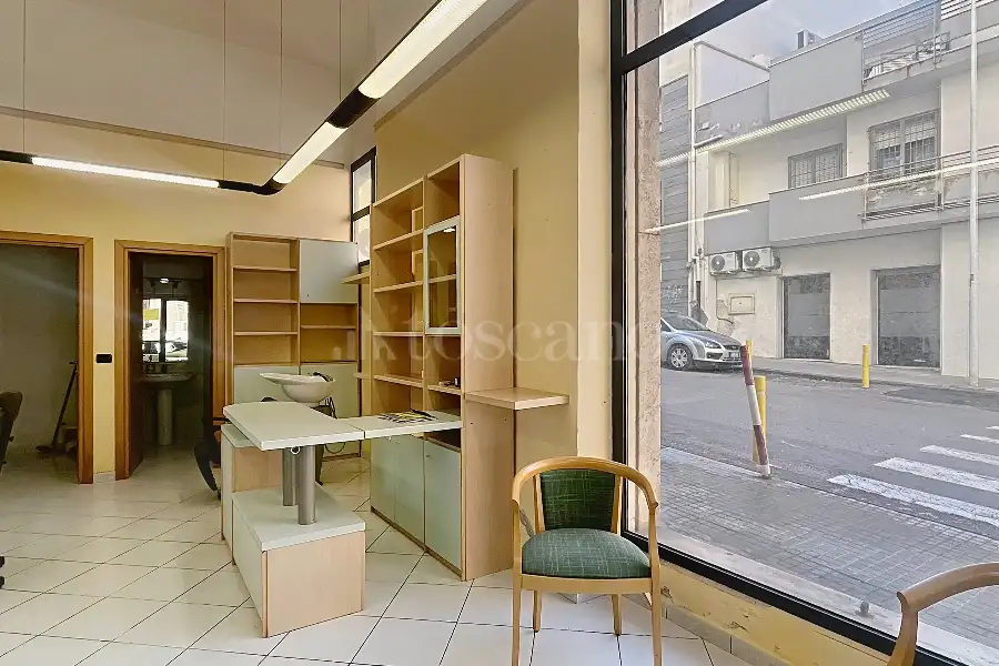 Negozio in vendita di 50 mq a €95.000 (rif. 53/2026)