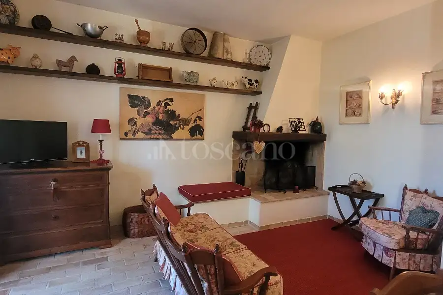 Villa in vendita di 480 mq a €880.000 (rif. 4/2026)