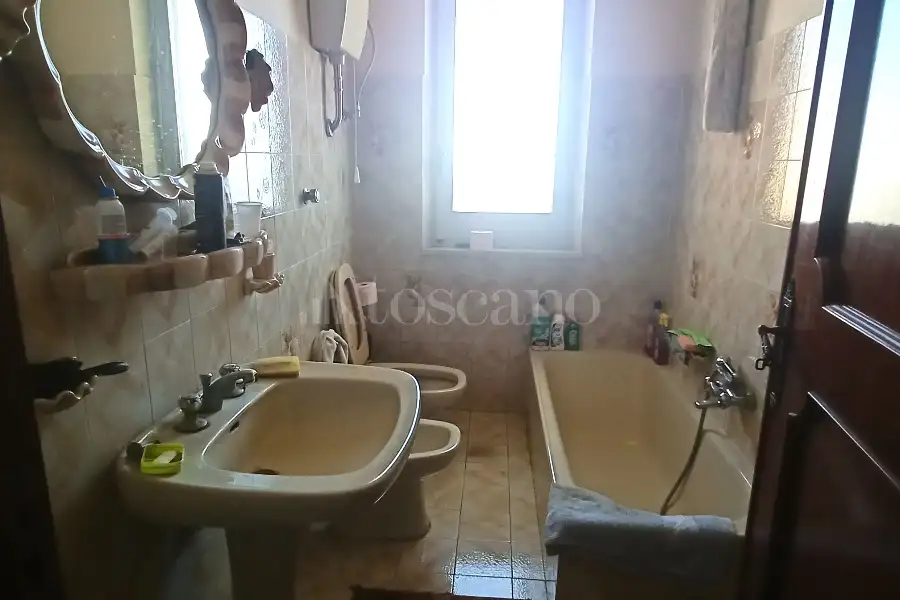 Casa Indipendente in vendita di 458 mq a €185.000 (rif. 39/2026)