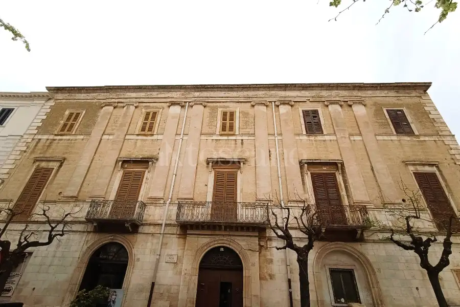 Casale in vendita di 340 mq a €360.000 (rif. 12/2024)