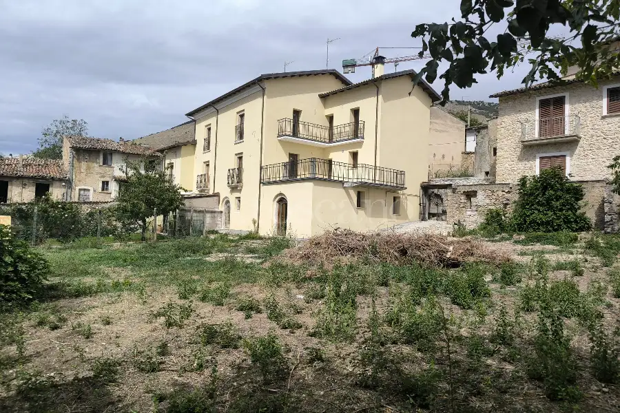 Casa Indipendente in vendita di 200 mq a €115.000 (rif. 36/2026)