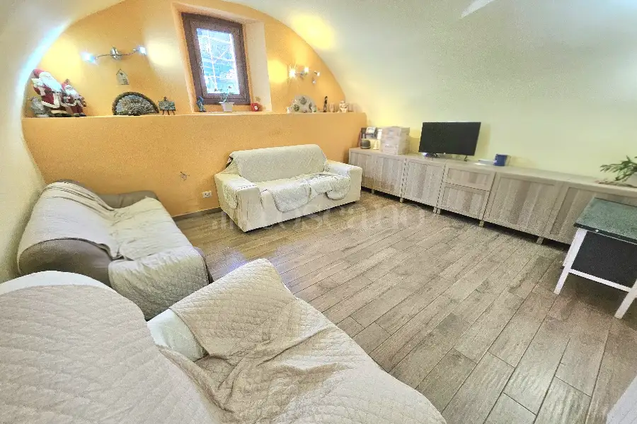 Casa in vendita di 150 mq a €295.000 (rif. 15/2026)