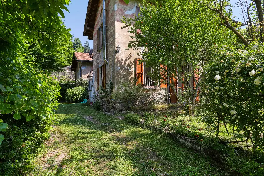 Villa Plurifamiliare in vendita di 310 mq a €515.000 (rif. 161/2026)