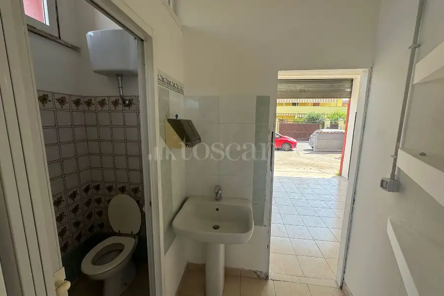Negozio in vendita di 100 mq a €239.000 (rif. 5/2025)