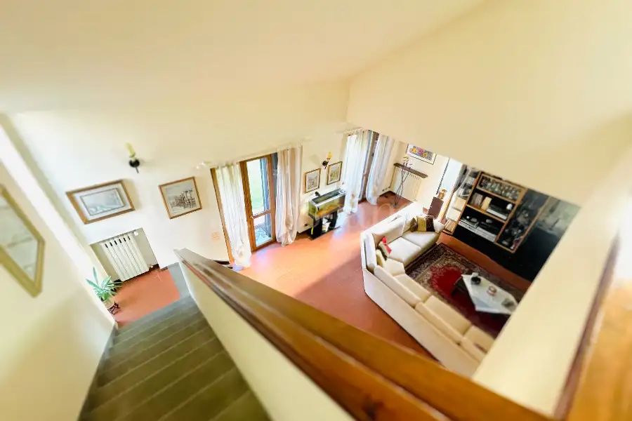 Villa in vendita di 410 mq trattativa riservata (rif. 112/2024)