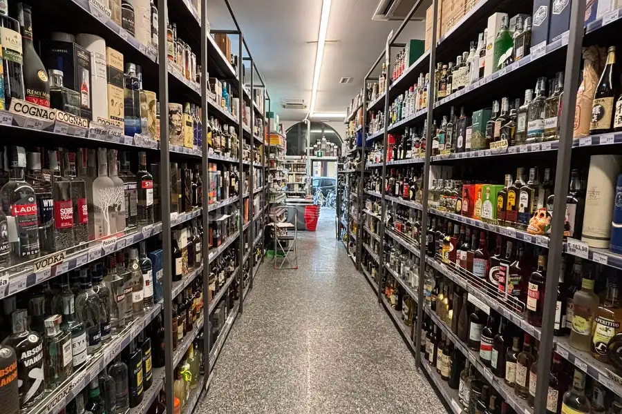 Negozio in vendita di 290 mq a €800.000 (rif. 8/2026)