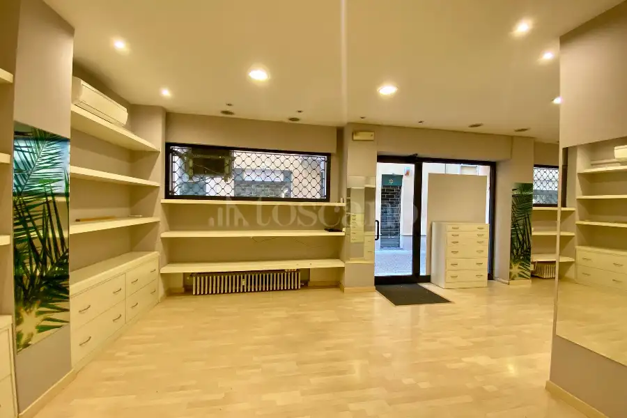 Negozio in vendita di 55 mq a €88.000 (rif. 28/2025)