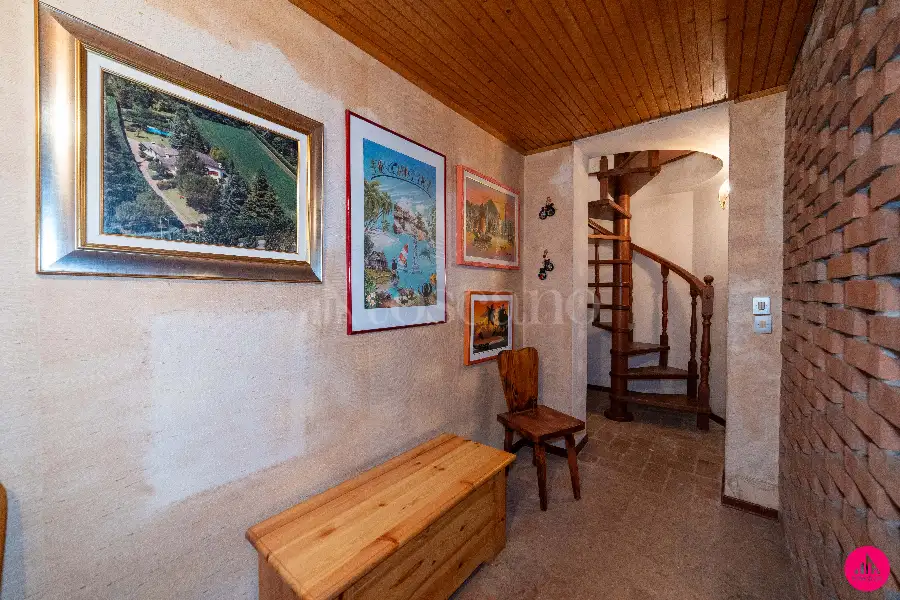 Villa in vendita di 390 mq a €430.000 (rif. 171/2025)