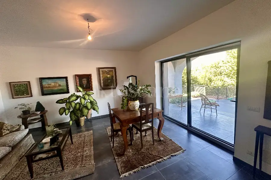 Villa in vendita di 350 mq a €439.000 (rif. 27/2025)