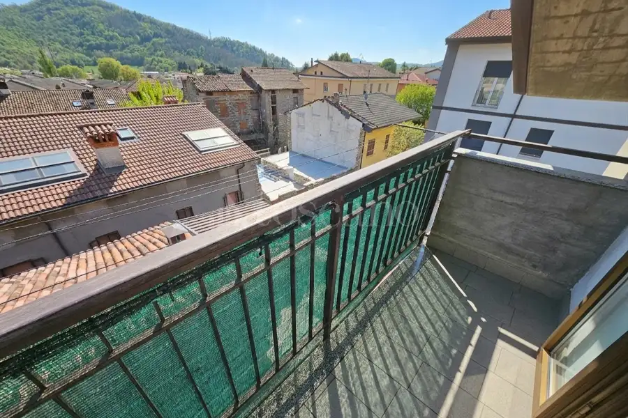Casa Indipendente in vendita di 300 mq a €300.000 (rif. 6/2026)