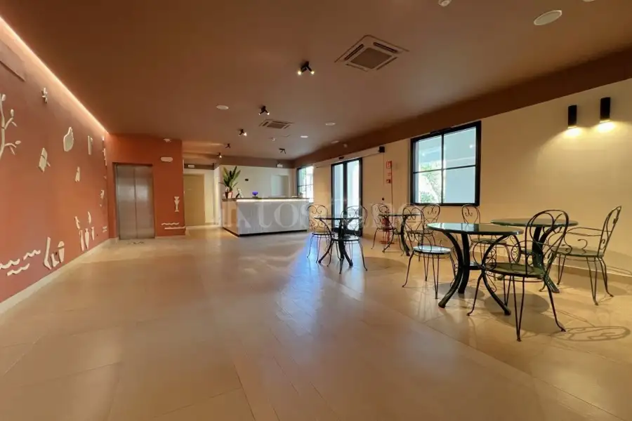 Albergo in vendita di 2.700 mq a €6.700.000 (rif. 15/2024)