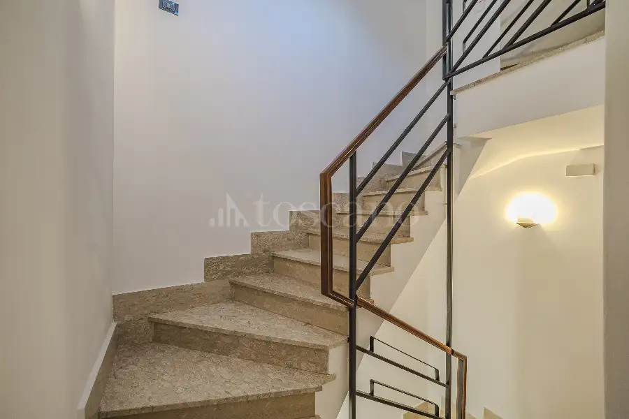 Casa in vendita di 220 mq a €799.000 (rif. 35/2026)