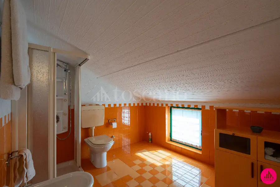Villa Bifamiliare in vendita di 230 mq a €469.000 (rif. 54/2026)