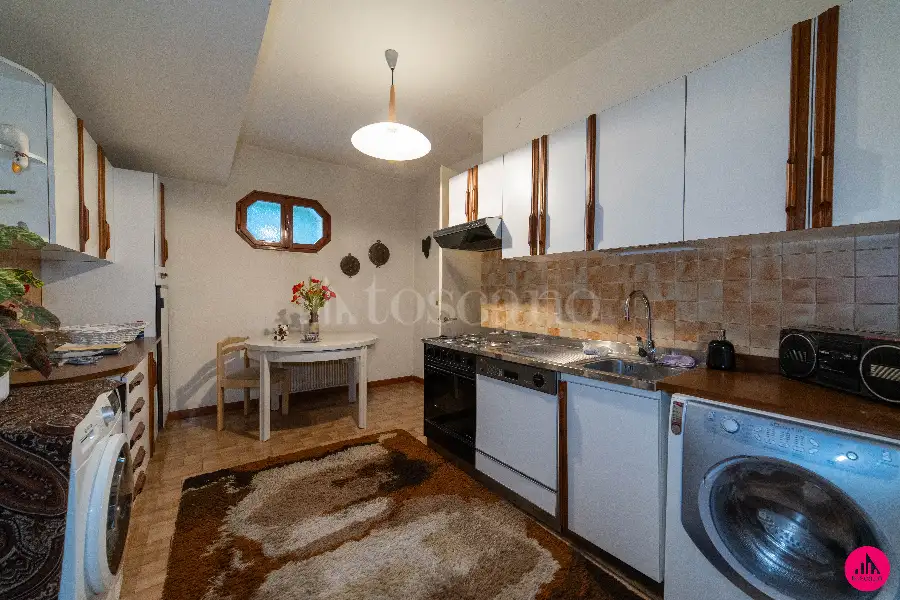 Villa in vendita di 390 mq a €430.000 (rif. 171/2025)