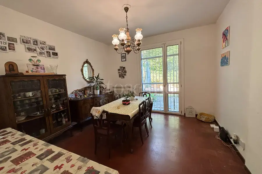 Villa in vendita di 345 mq a €820.000 (rif. 40/2026)