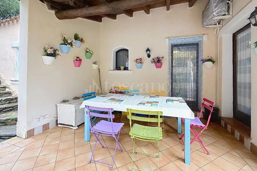 Villa Bifamiliare in vendita di 100 mq a €250.000 (rif. 15/2026)