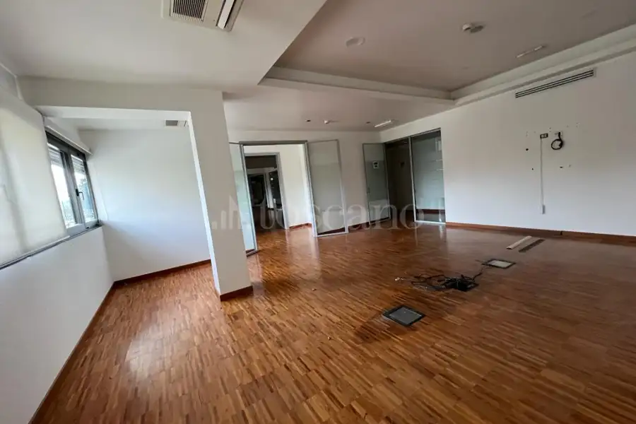 Negozio in affitto di 863 mq a €23.000 (rif. 74/2023)