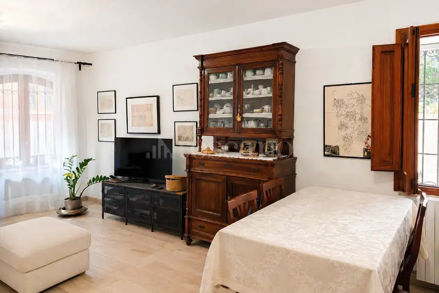 Casa Indipendente in vendita di 252 mq a €495.000 (rif. 23/2026)