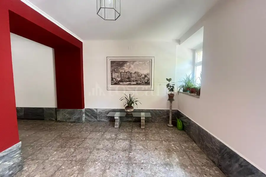 Casa in affitto di 200 mq a €5.300 (rif. 10/2026)