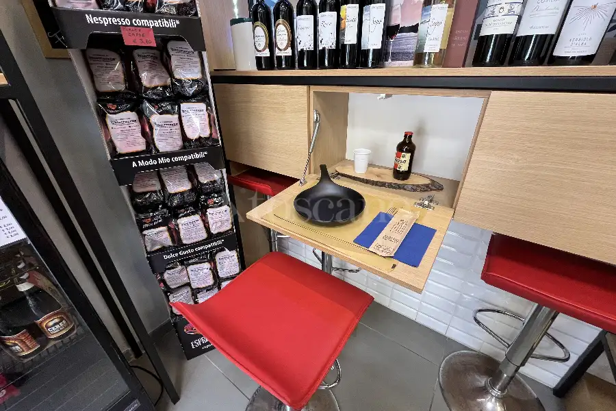 Negozio in vendita di 32 mq a €59.000 (rif. 32/2025)