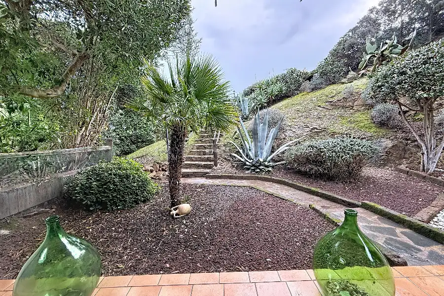 Villa Bifamiliare in vendita di 100 mq a €250.000 (rif. 15/2026)