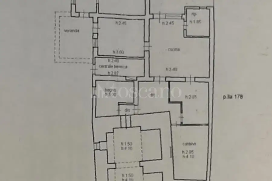 Villa in vendita di 233 mq a €169.000 (rif. 13/2026)