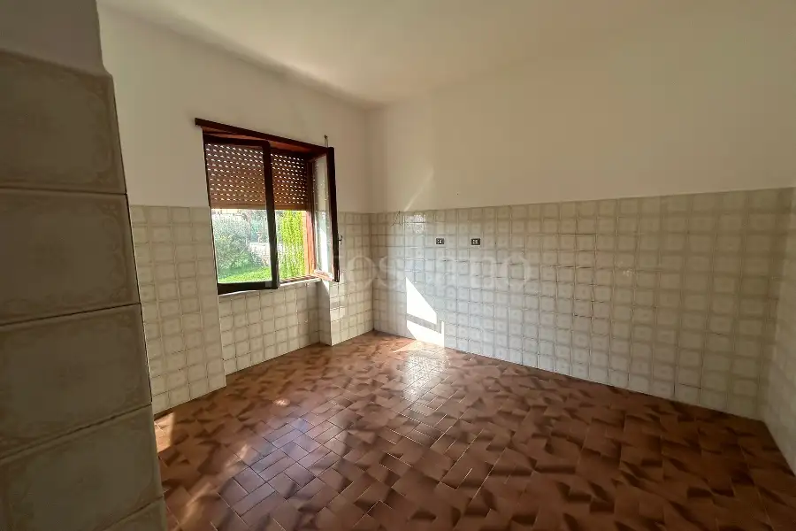 Villa in vendita di 280 mq a €295.000 (rif. 4/2026)