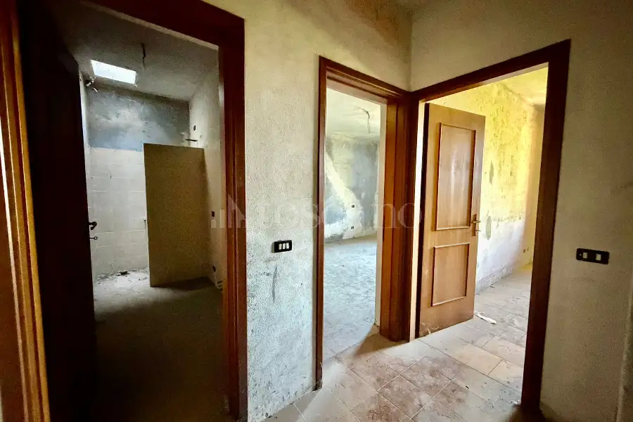 Casa Indipendente in vendita di 400 mq a €315.000 (rif. 41/2026)