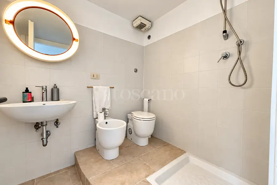 Ufficio in affitto di 90 mq a €1.700 (rif. 63/2026)