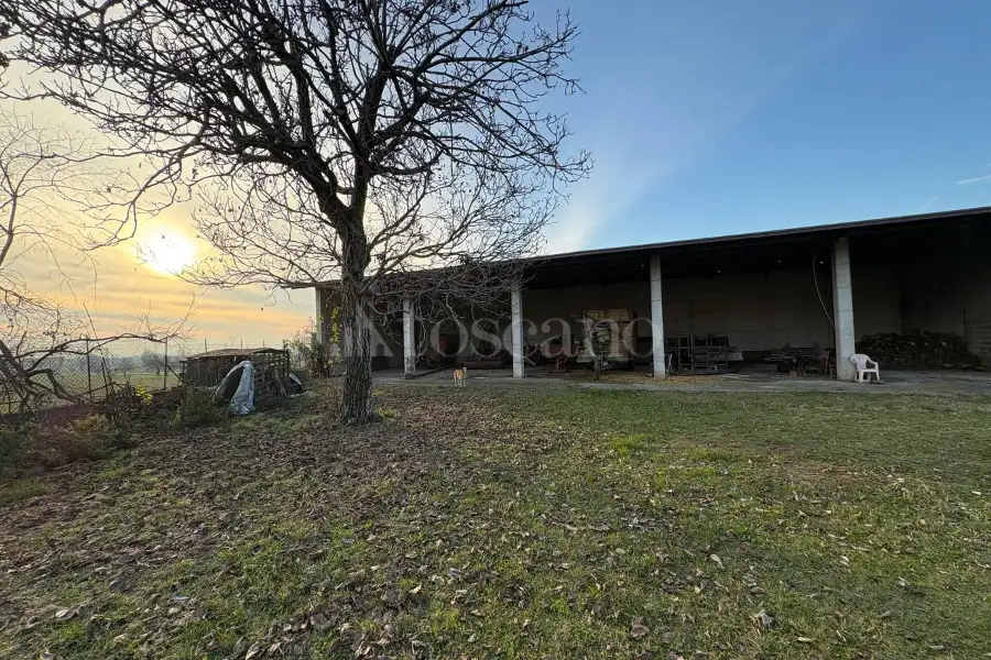 Rustico in vendita di 2.530 mq a €600.000 (rif. 85/2025)