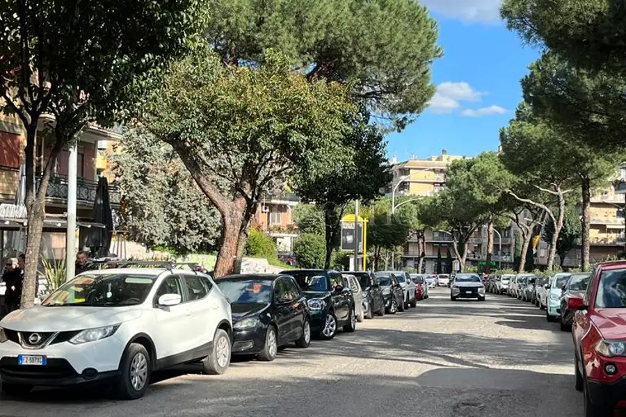 Negozio in affitto di 130 mq a €2.700 (rif. 17/2026)