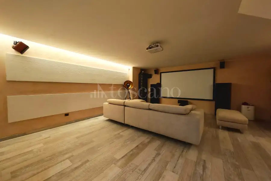 Villino a Schiera in vendita di 210 mq a €329.000 (rif. 48/2026)